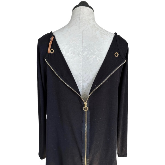 Belldini Black Knit Blouse Gold Rivets Neckline & Exposed Back Zipper Size 1X - Picture 7 of 13